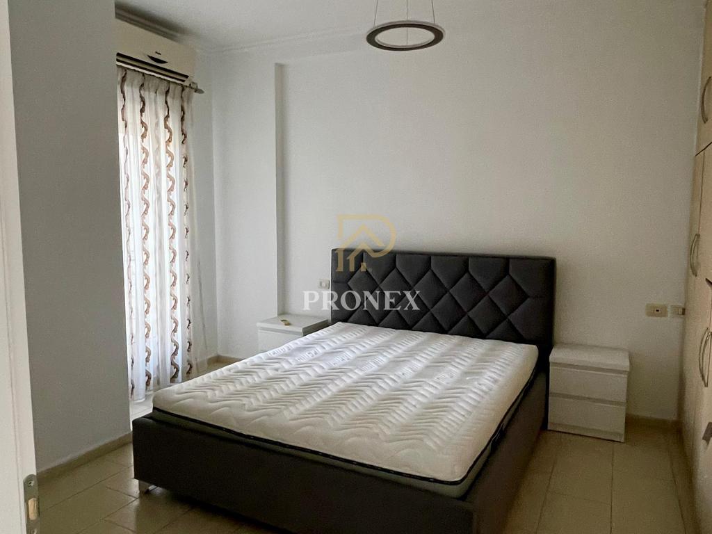Apartament me qera 1+1 ne Qender, 75.000 Leke