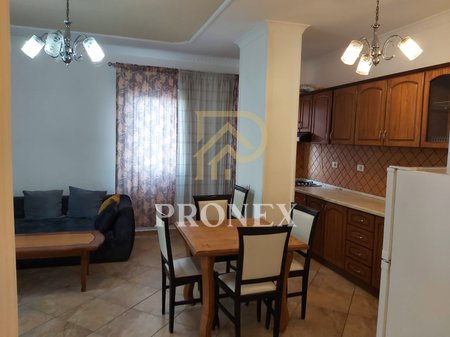 Jepet apartament 1+1, me qira në Yzberisht, Tiranë - 45,000 lekë