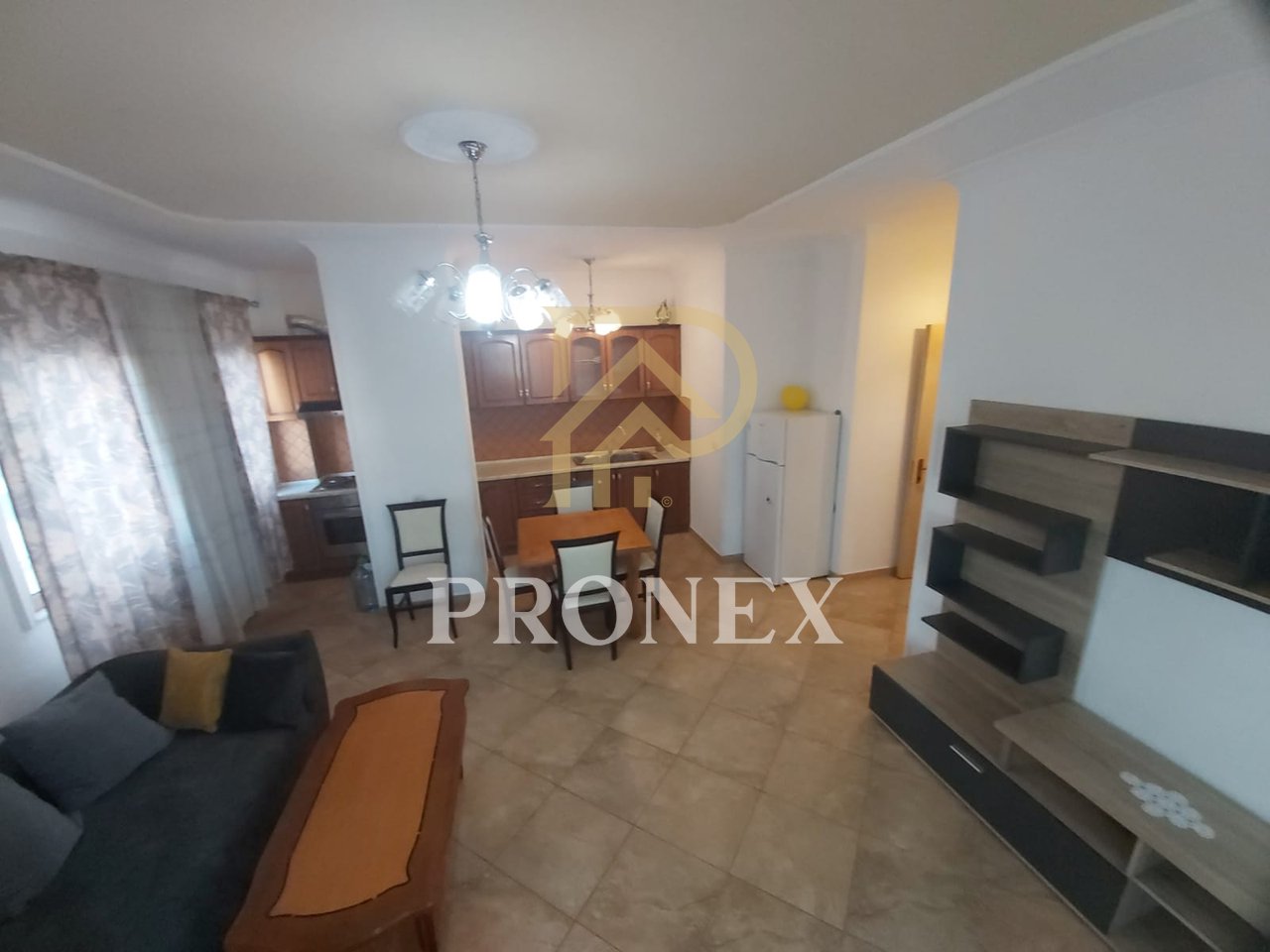 Jepet apartament 1+1, me qira në Yzberisht, Tiranë - 45,000 lekë
