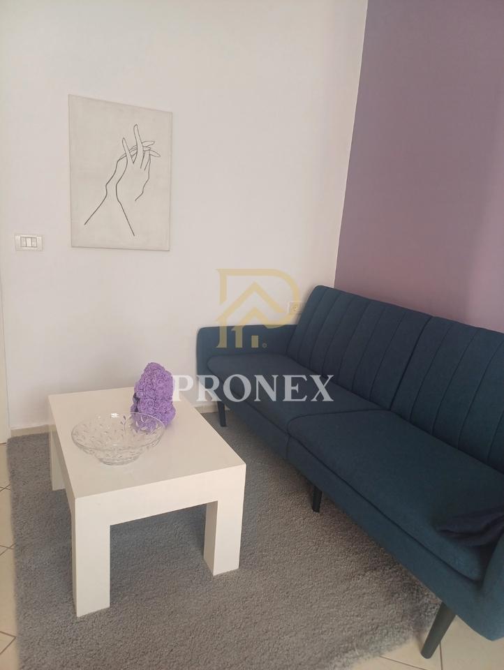 Apartament me qera 1+1 tek Shkolla e Baletit - 55,000 lekë