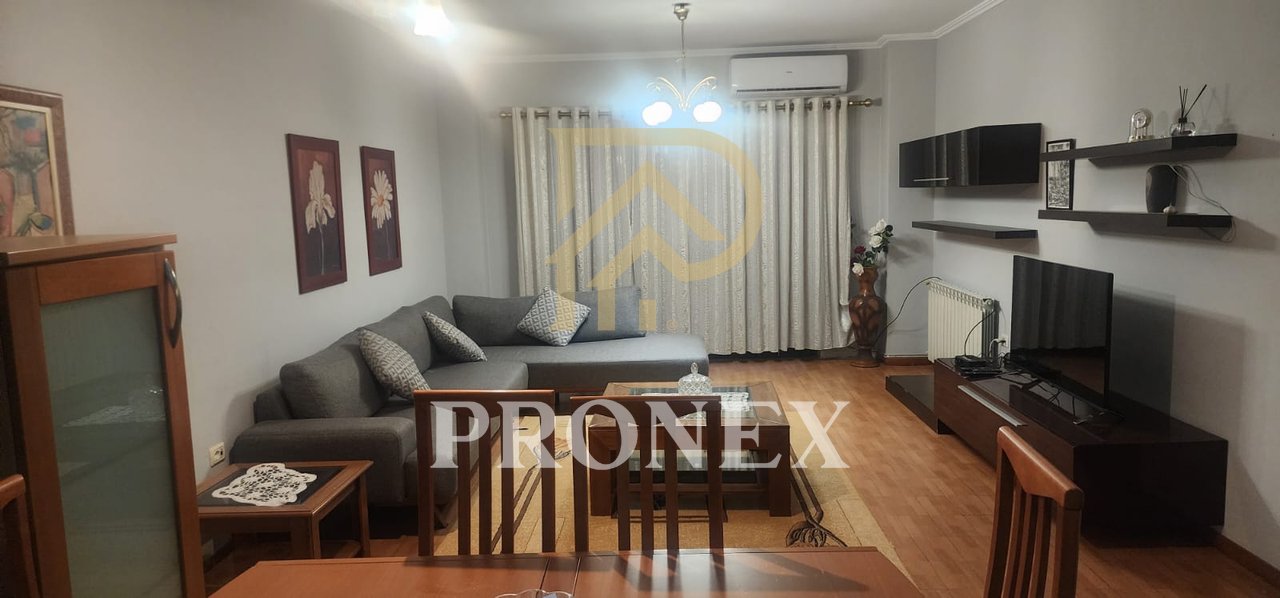 Appartamento, 2+1+2, in affitto, a Tirana, RTSH, Liceo, Via Themistokli Germenji - 800,00 €