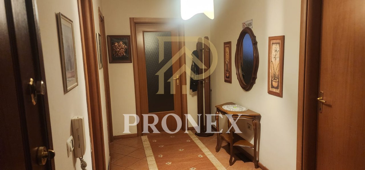 Appartamento, 2+1+2, in affitto, a Tirana, RTSH, Liceo, Via Themistokli Germenji - 800,00 €