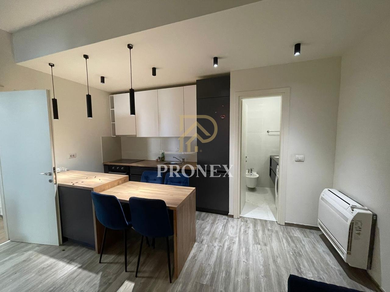 Office 2+1 for rent, Kavaja Street, 650 €