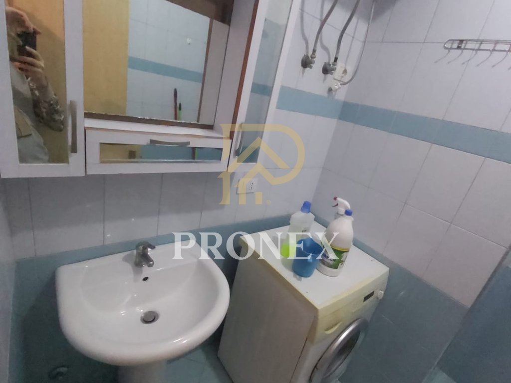 Jepet apartament 1+1, me qira në Yzberisht, Tiranë - 45,000 lekë