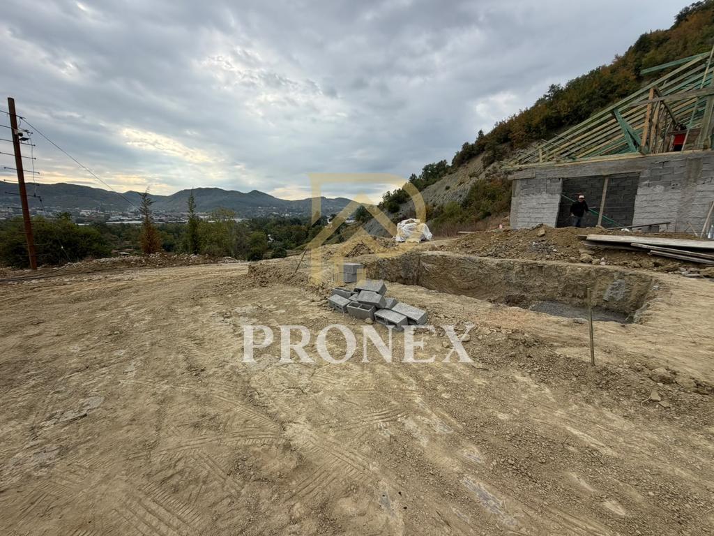 Vilë për shitje në Pezë - Helmes, Tiranë - € 290,000