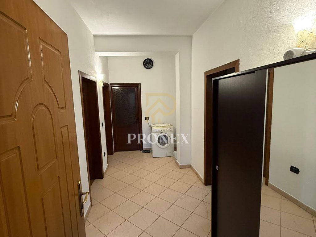 Vile 2+1+2, me qira në Sauk, Tirane - € 550 EUR