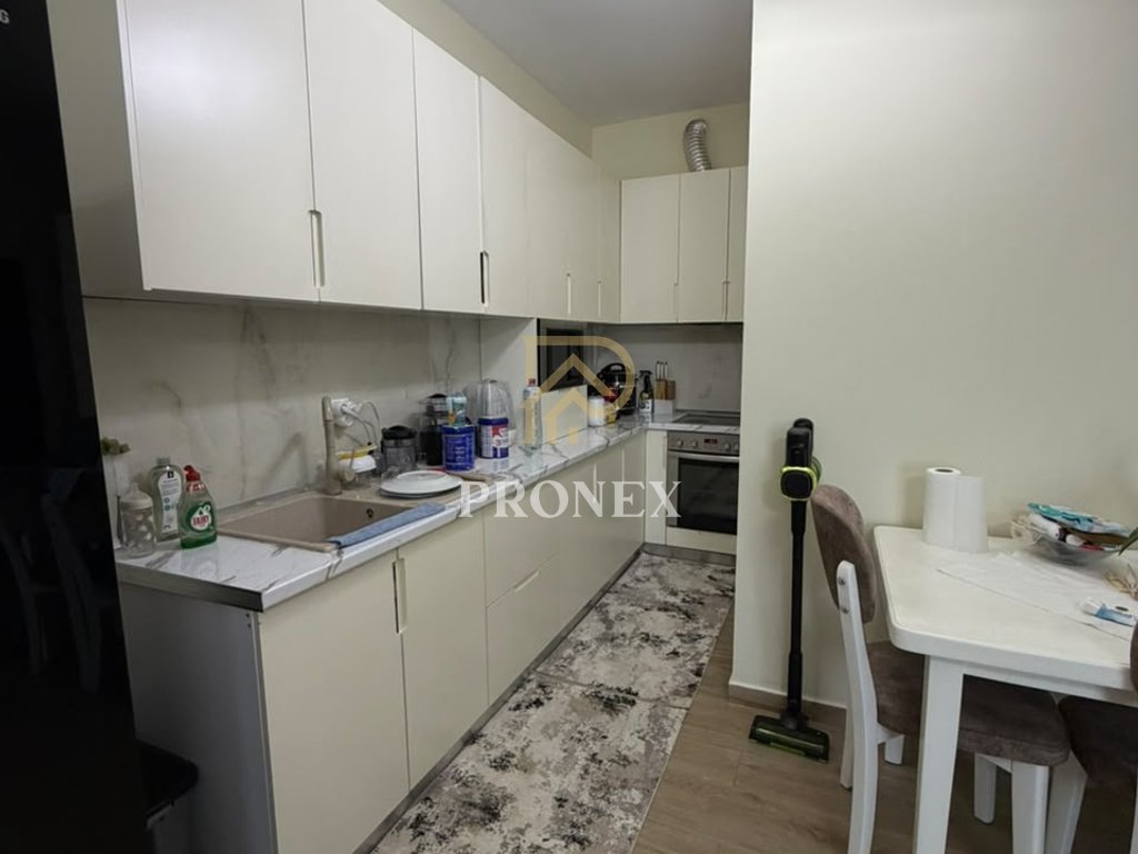 Apartament 2+1, me qira, Rruga e Dibrës, 1000 €