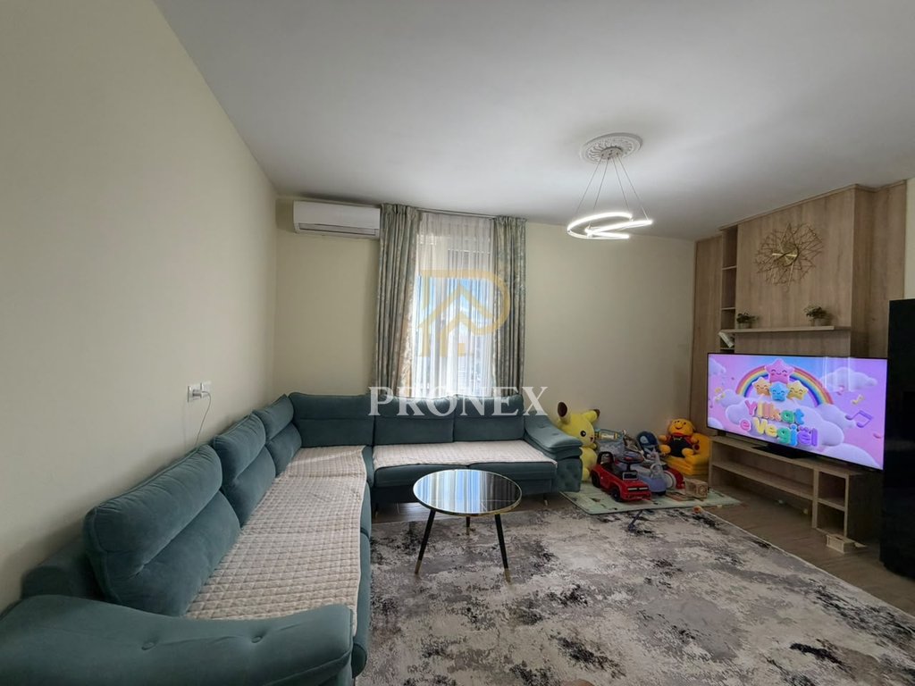 Apartament 2+1, me qira, Rruga e Dibrës, 1000 €