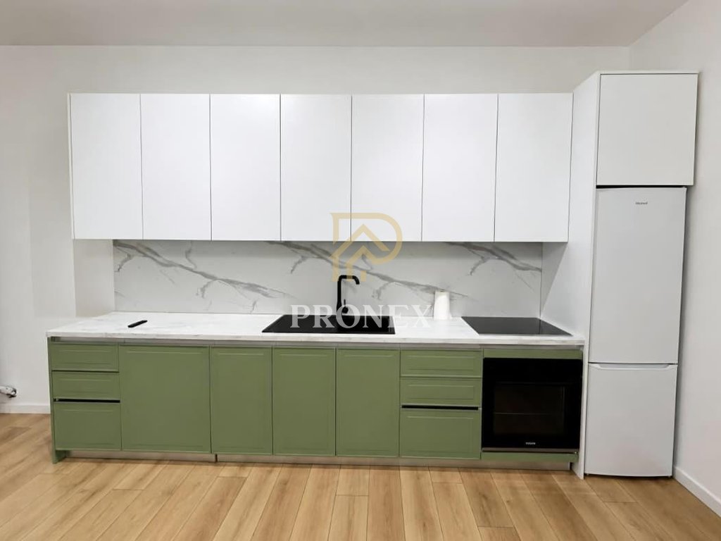 Apartament me qera 2+1+2 tek 21 Dhjetori Square 21