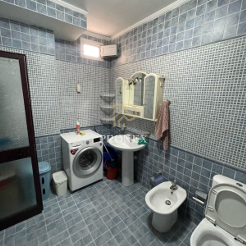 Appartamento 2+1, in affitto al Mercato Elettrico, - 65.000 lek