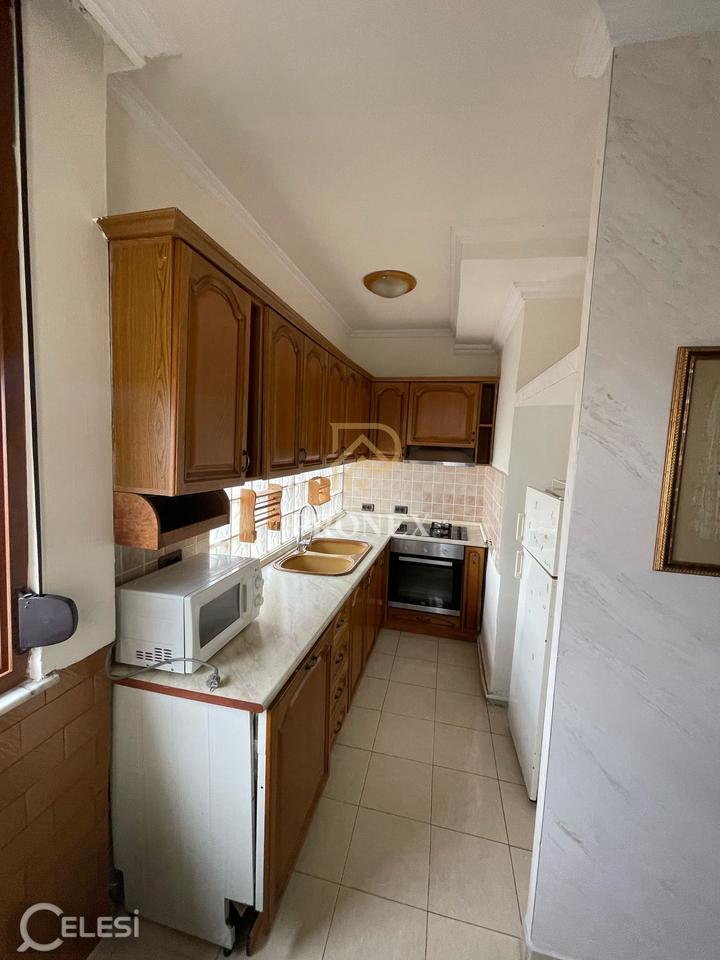Appartamento 2+1, in affitto al Mercato Elettrico, - 65.000 lek