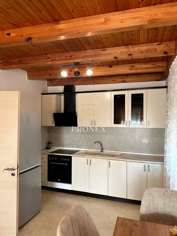 Duplex 2+1+2, me qira në Fresk, Tirana - 50,000 LEKË