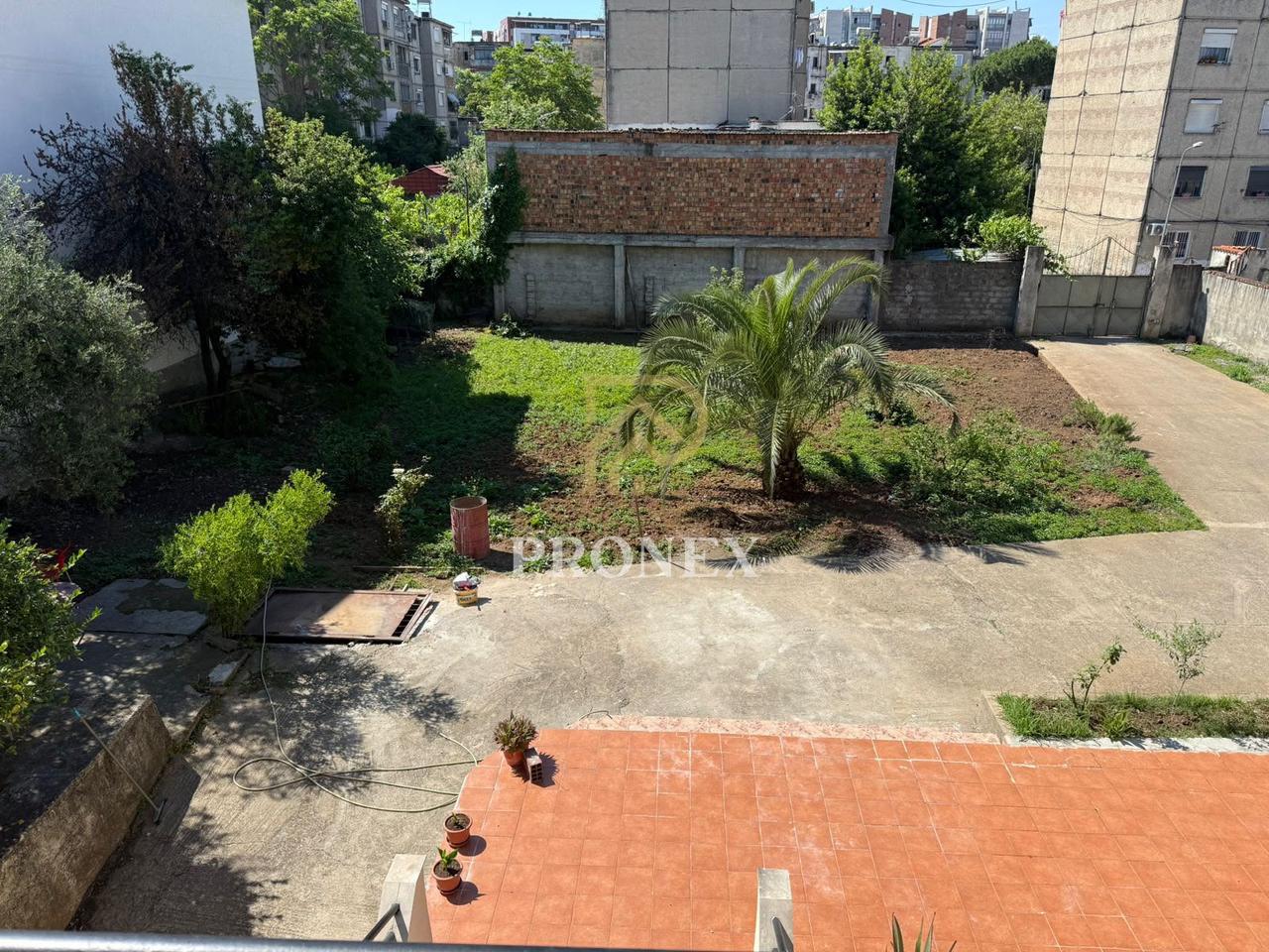 Villa in affitto a Allias, Tirana - € 2300 o 200.000 lekë