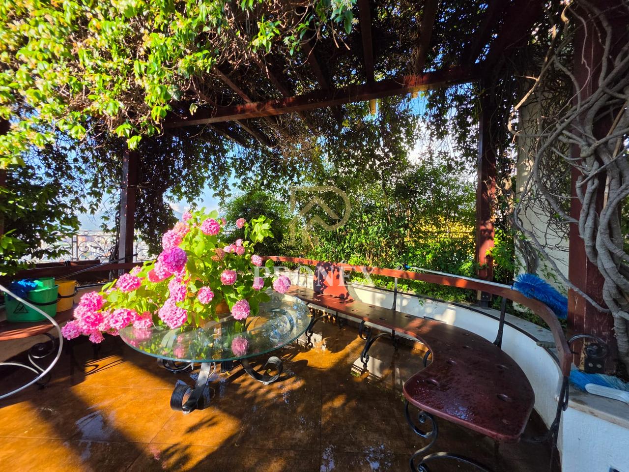 Penthouse for sale at Kodra e Diellit, - 36,000,000 lekë