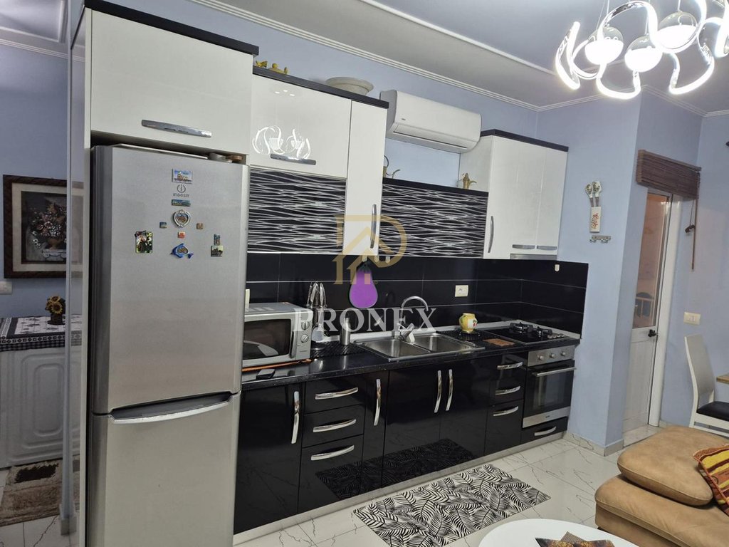 Apartament me qera 2+1 ne Ali Dem