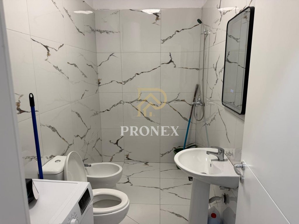 Apartament me qera 2+1 ne Kamez