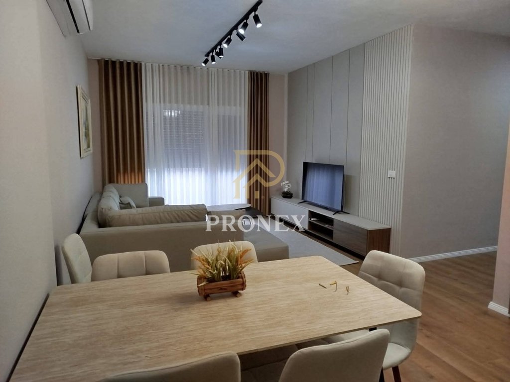 Apartment 1+1, me qera në Pazari të ri, Tiranë - 70,000 lekë