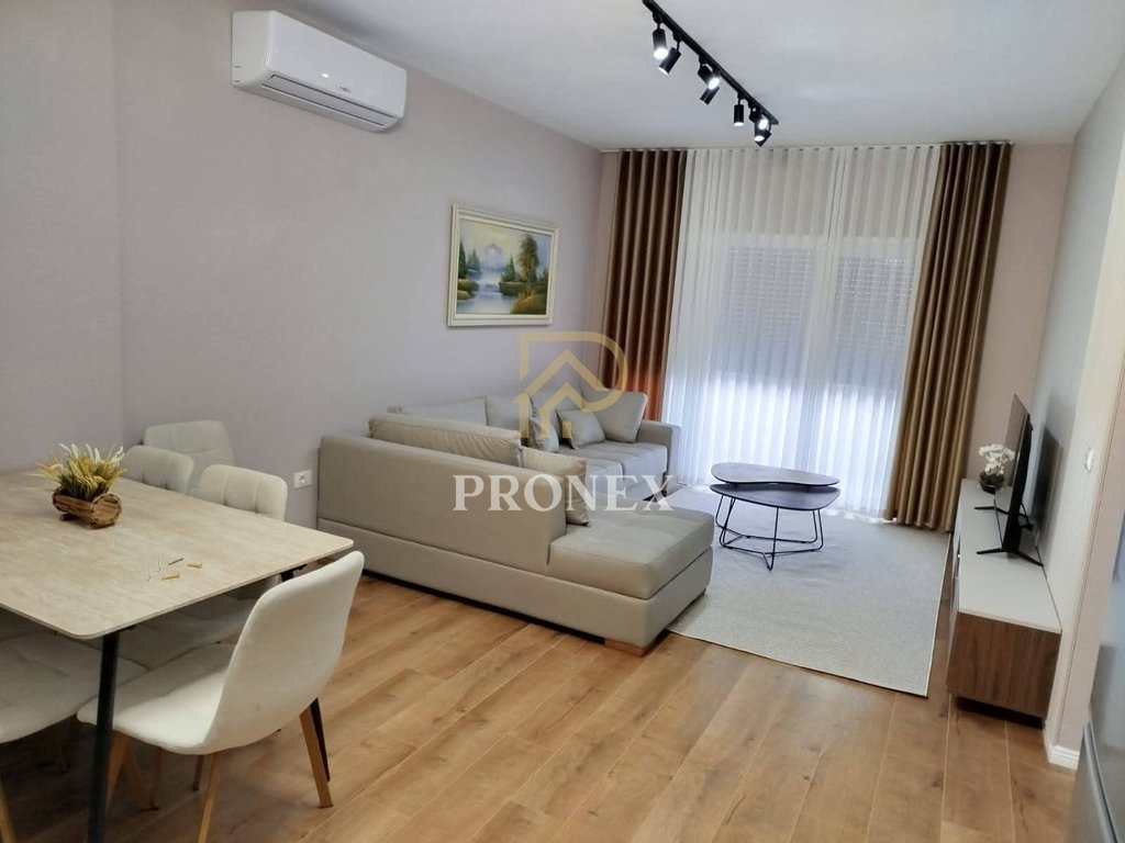 Apartment 1+1, me qera në Pazari të ri, Tiranë - 70,000 lekë