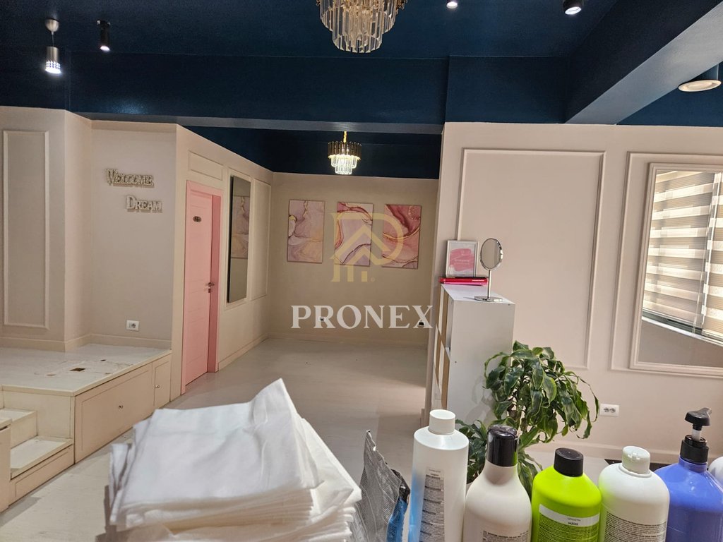 Ambient komercial per biznese 3+1, me qira, Myslym Shyri, - 85,000 lekë