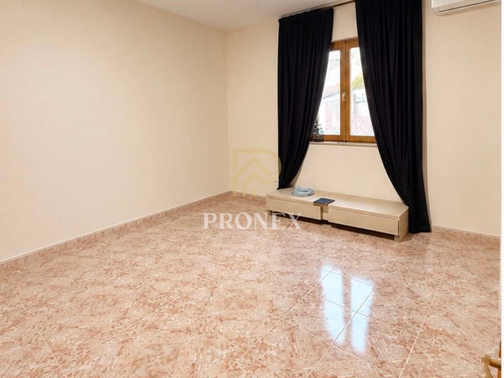 Vilë me qira në Allias, Tiranë - € 2300 ose 200,000 lekë