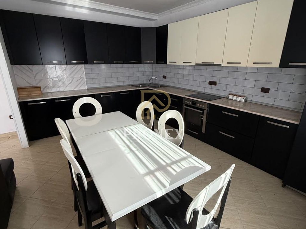 Apartament, 2+1, me qira, Vasil Shanto, Tirana - 70,000 leke