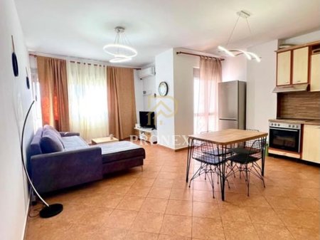 Appartamento 2+1 in affitto a Don Bosko, via Abdyl Matoshi, 6° piano - 60.000 lek