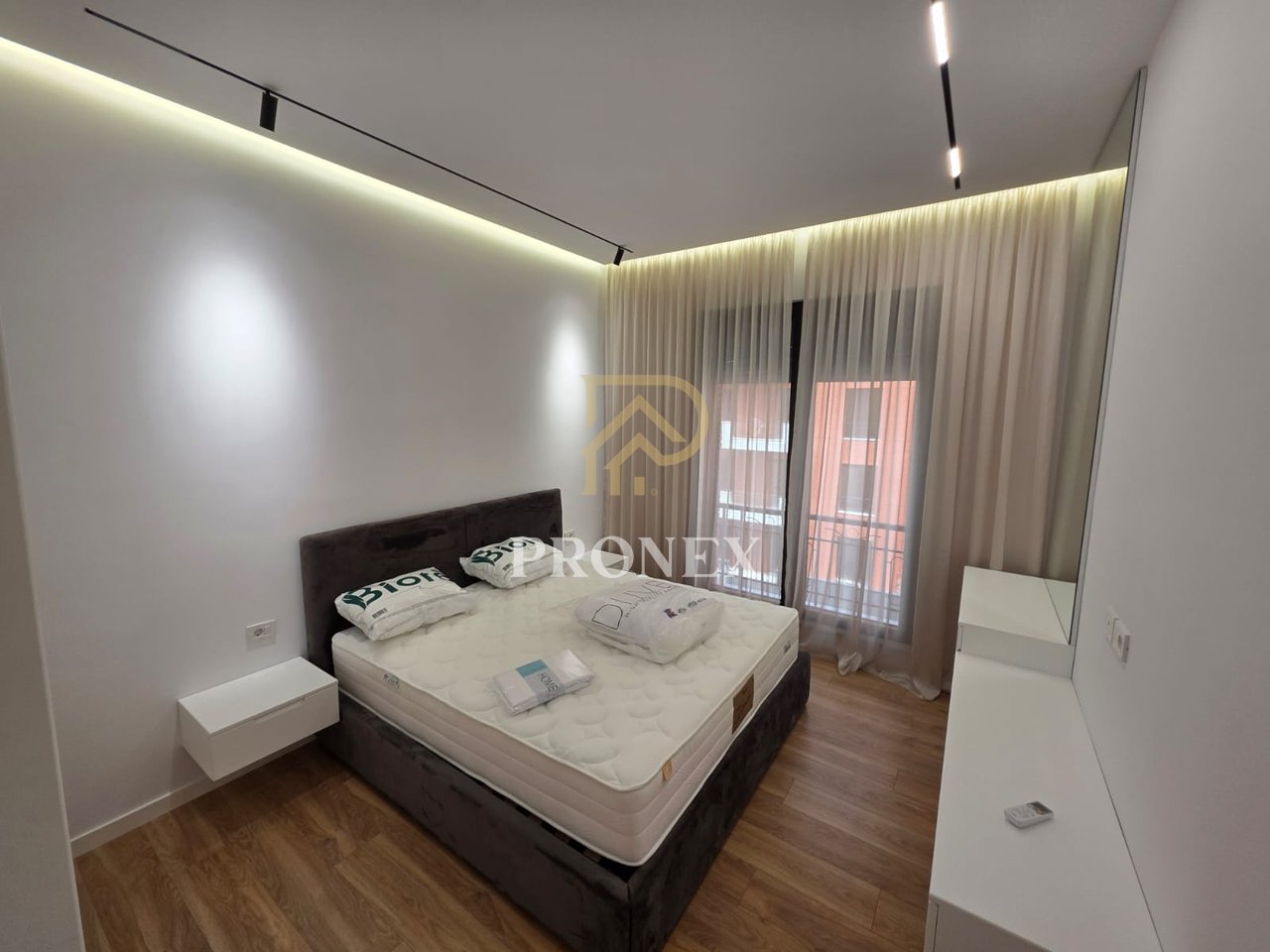 Jepet me qira apartament 1+1 ne Tirane, Kompleksi Delijorgji - 100.000 LEKe