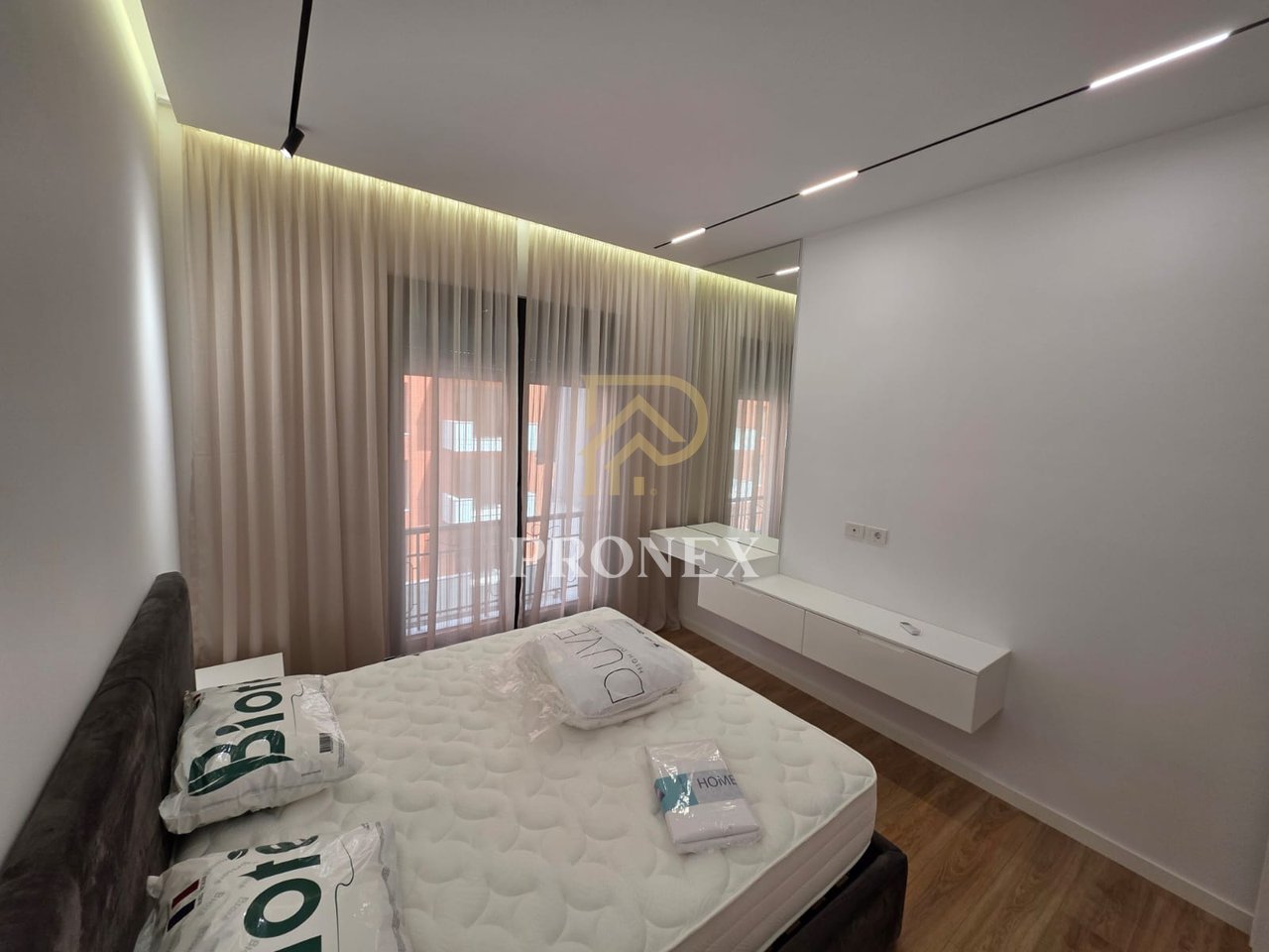 Jepet me qira apartament 1+1 ne Tirane, Kompleksi Delijorgji - 100.000 LEKe