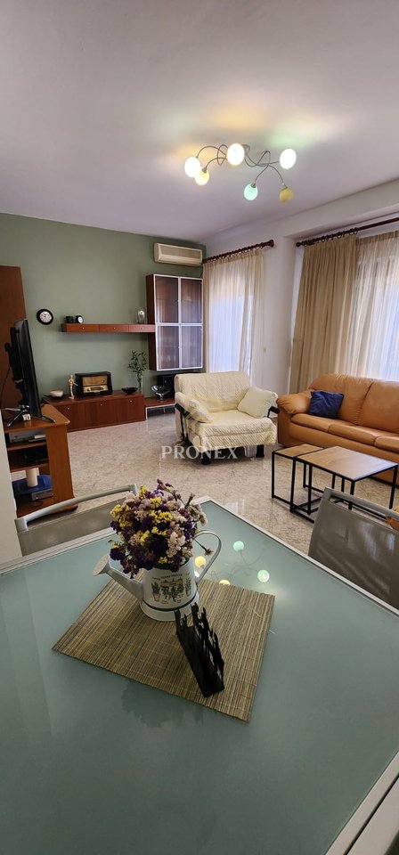 1+1 apartment for rent in New Bazaar, Hoxha Tahsim Street - 67,000 lekë