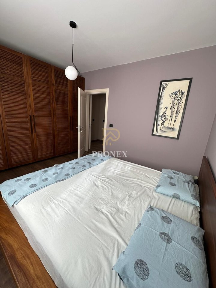 Apartament me qera 2+1 ne Myslym Shyri