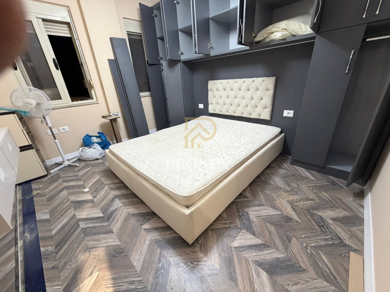 Apartament me qera 1+1 tek Komuna e Parisit