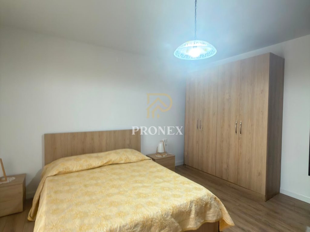 Apartament 2+1+2+Parking per qira tek Komuna e Parisit