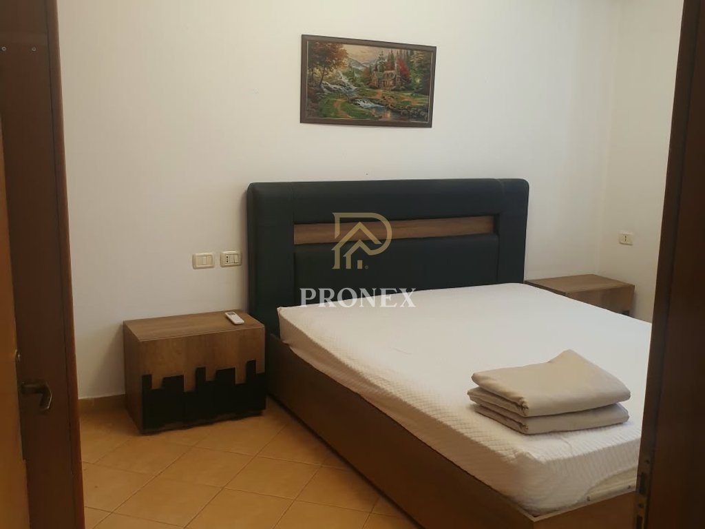 Apartament 1+1 me qira prane Kodra e Diellit