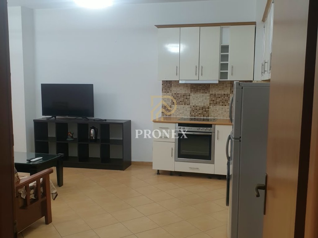 Apartament 1+1 me qira prane Kodra e Diellit