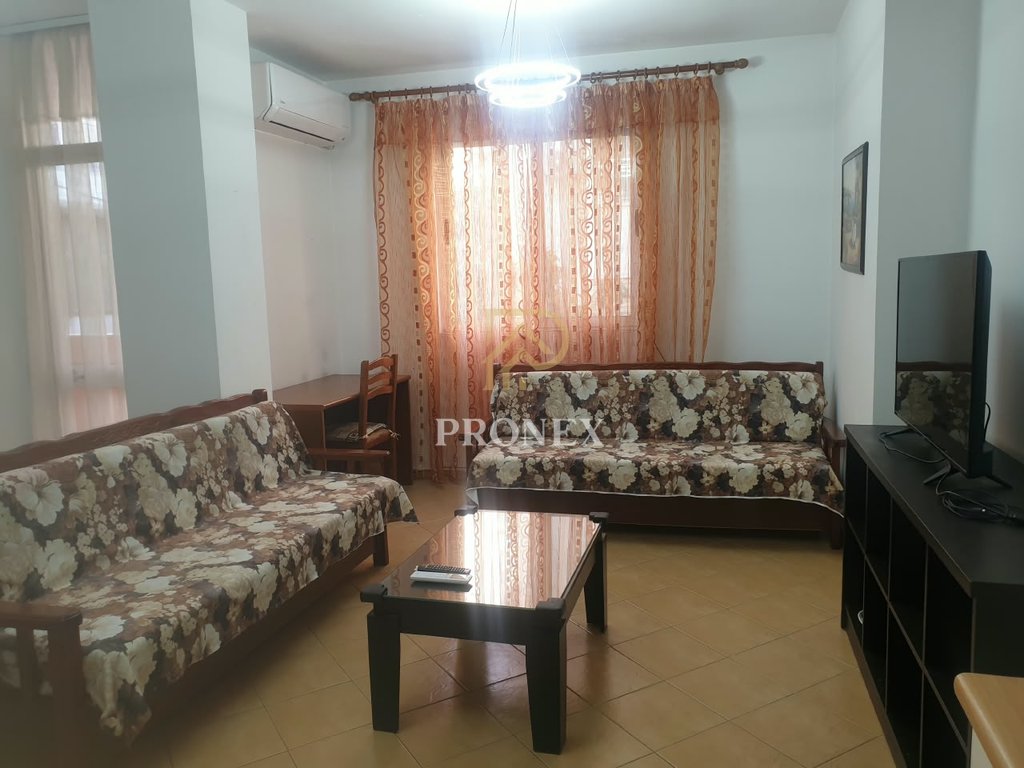 Apartament 1+1 me qira prane Kodra e Diellit