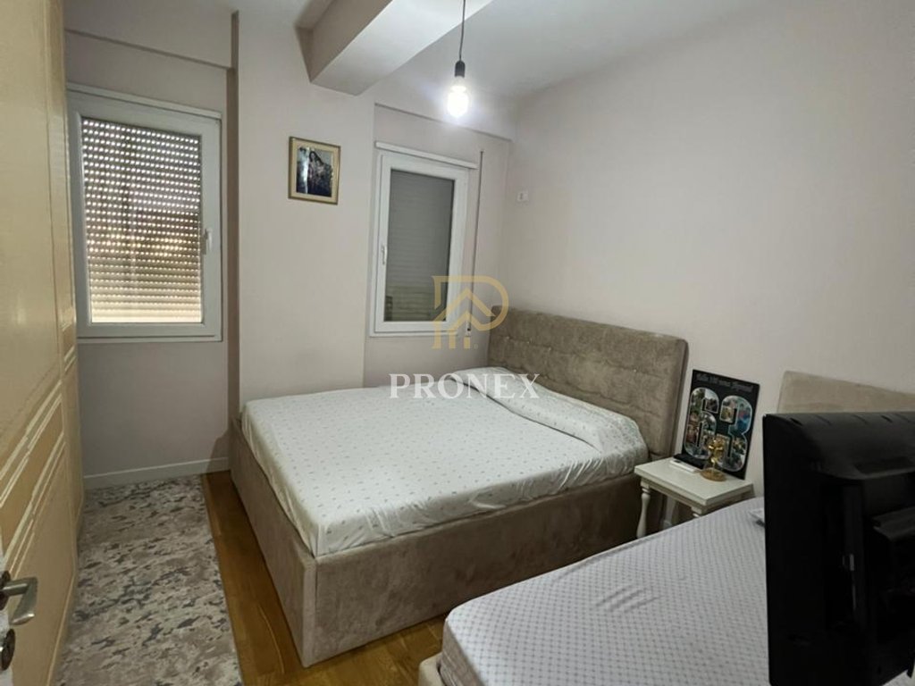 Apartament ne shitje 2+1 tek Golden Park perballe Spitalit Amerikan