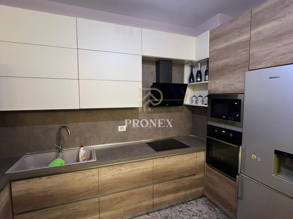 Apartament ne shitje 2+1 tek Golden Park perballe Spitalit Amerikan