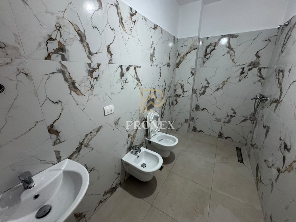 Apartament me qera 2+1 ne Astir