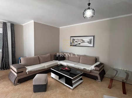 Appartamento in affitto 2+1 ad Astir