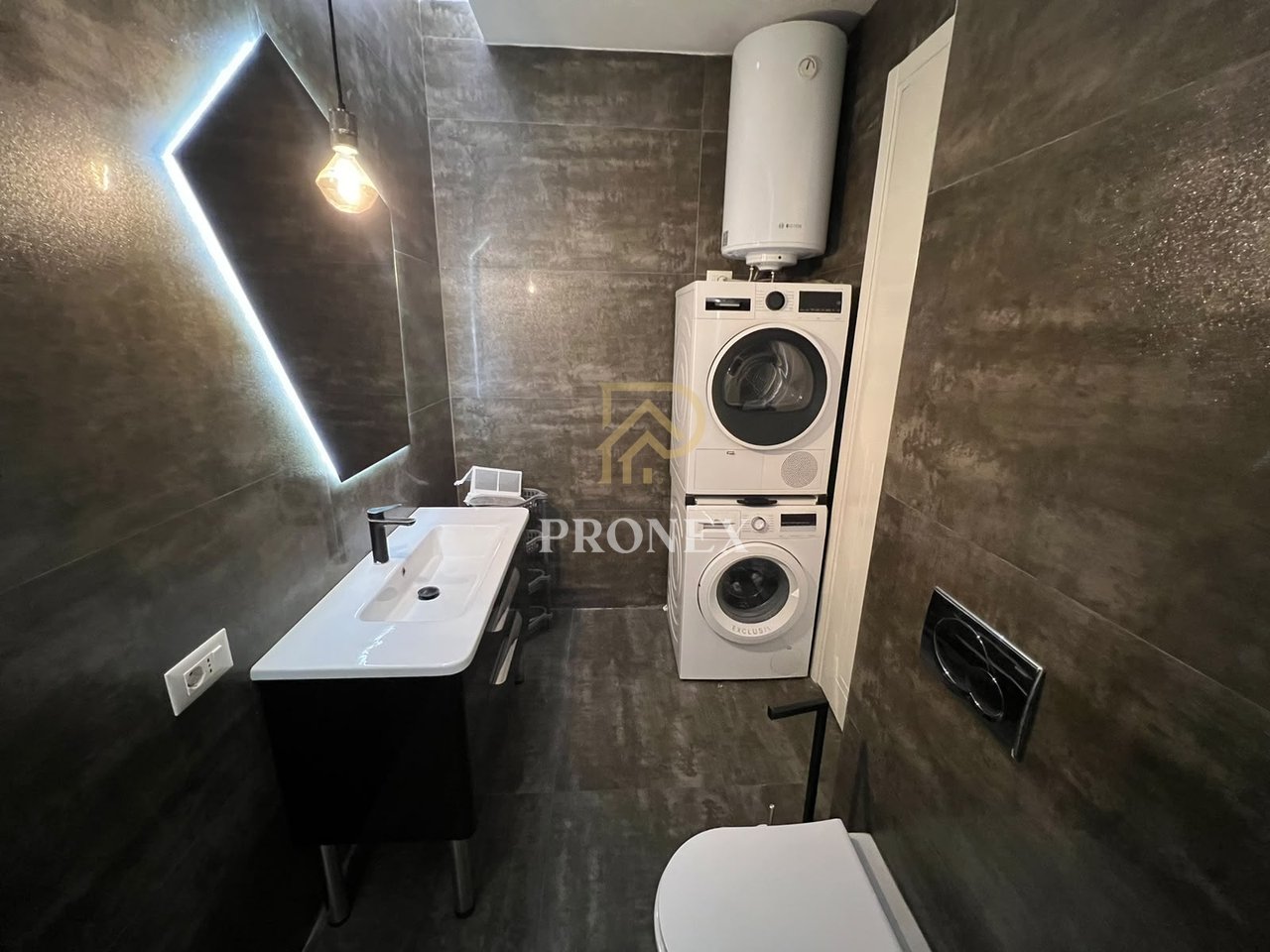 Appartamento in affitto 1+1 in Via dei Kosovari