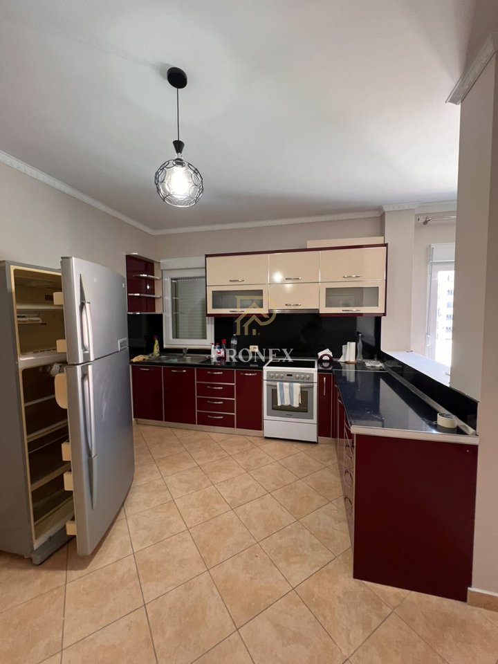 Apartament me qera 2+1 ne Astir