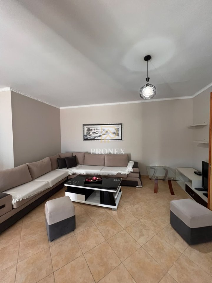 Apartament me qera 2+1 ne Astir