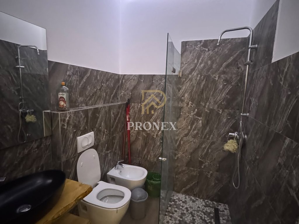 1+1 Apartment with Parking at the Delijorgji Complex
