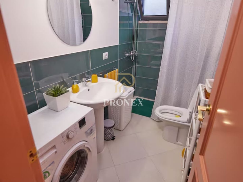 Apartament 2+1 me qira ne Bllok tek Rruga Sami Frasheri