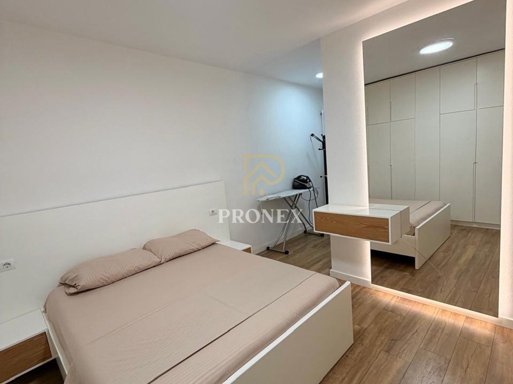 Apartament me qera 2+1 ne Astir