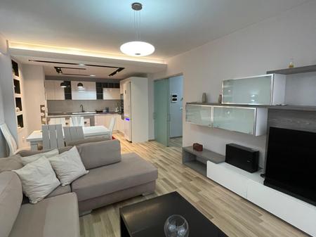 🏡Affittasi appartamento 2+1 in Via Sulejman Pasha, Mine Peza!