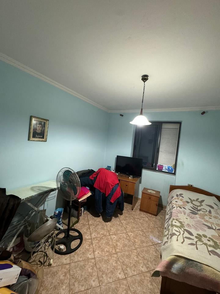 For sale 2+1 apartment Mine Peza, Mahmut Bobrati Street!