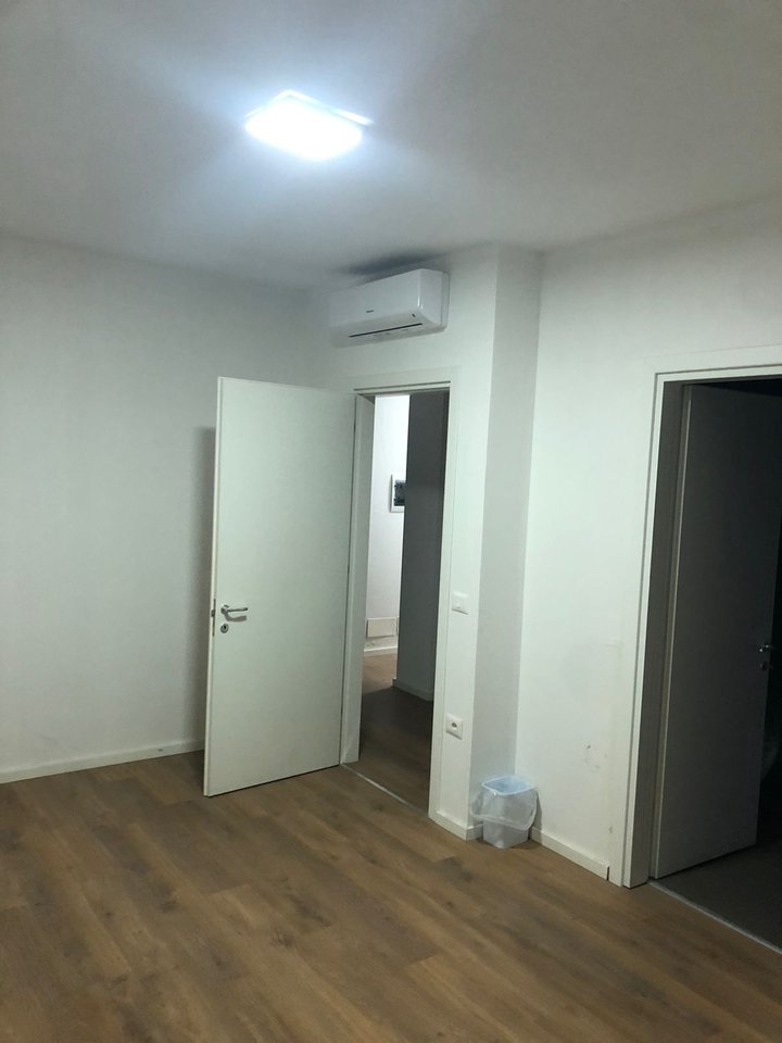 🏡Jepet me qera  apartament  bosh per zyre 2+1+2 tek Rezidenca Trio Trowers.