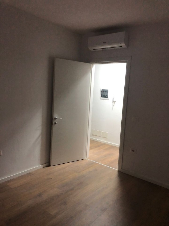 🏡Jepet me qera  apartament  bosh per zyre 2+1+2 tek Rezidenca Trio Trowers.