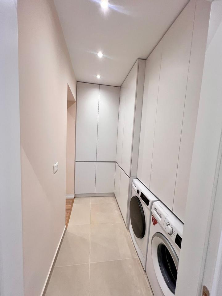 A 2+1 apartment is for rent in the Center.